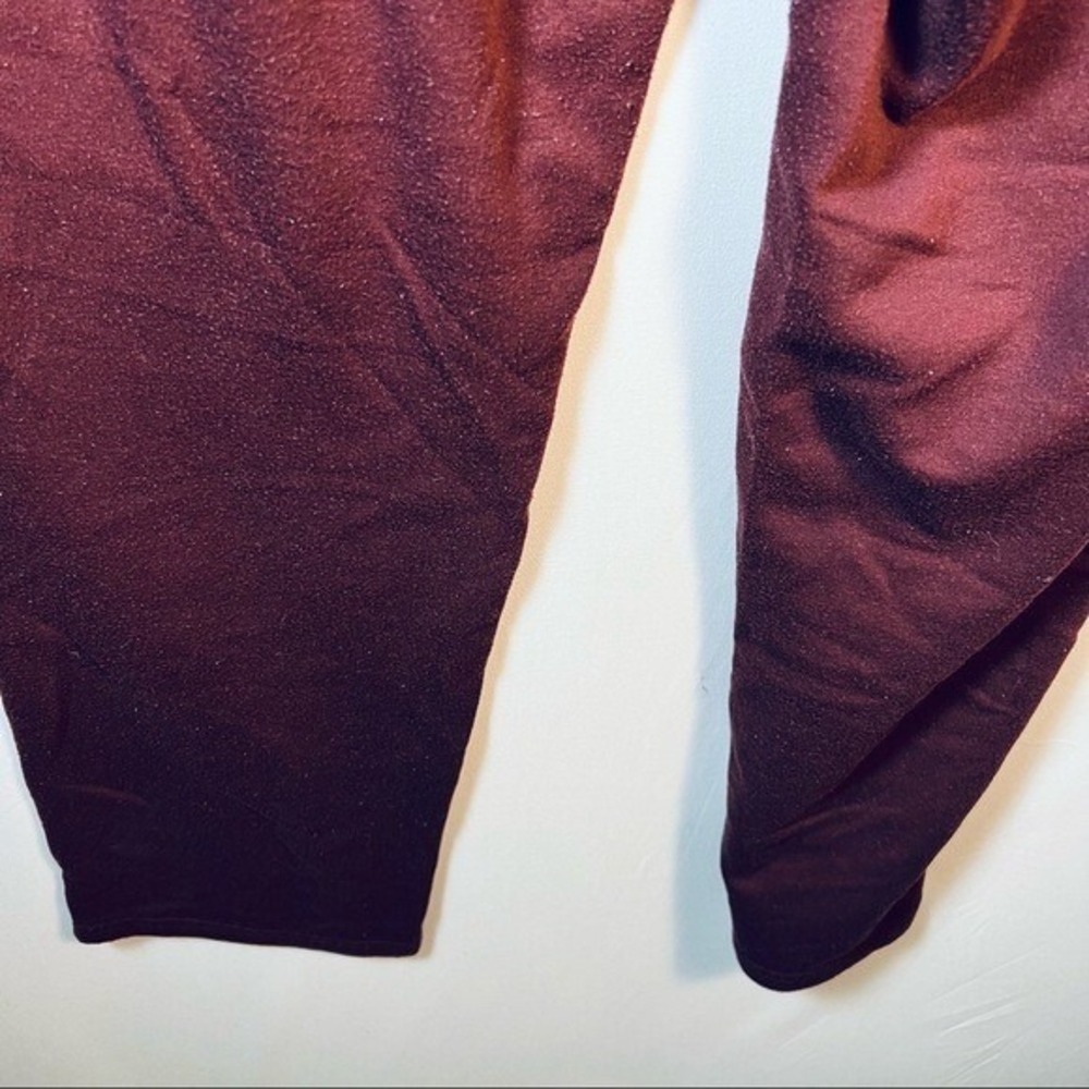 Old‎ Navy Burgundy Straight Leg Pants Size Medium - Picture 8 of 9